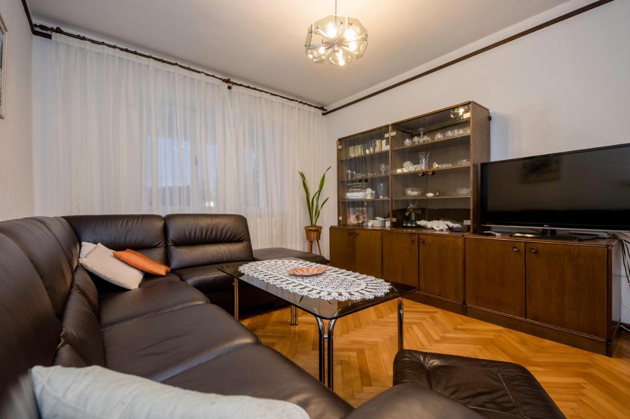 Apartments And Rooms Bolero Rab Town Exterior foto