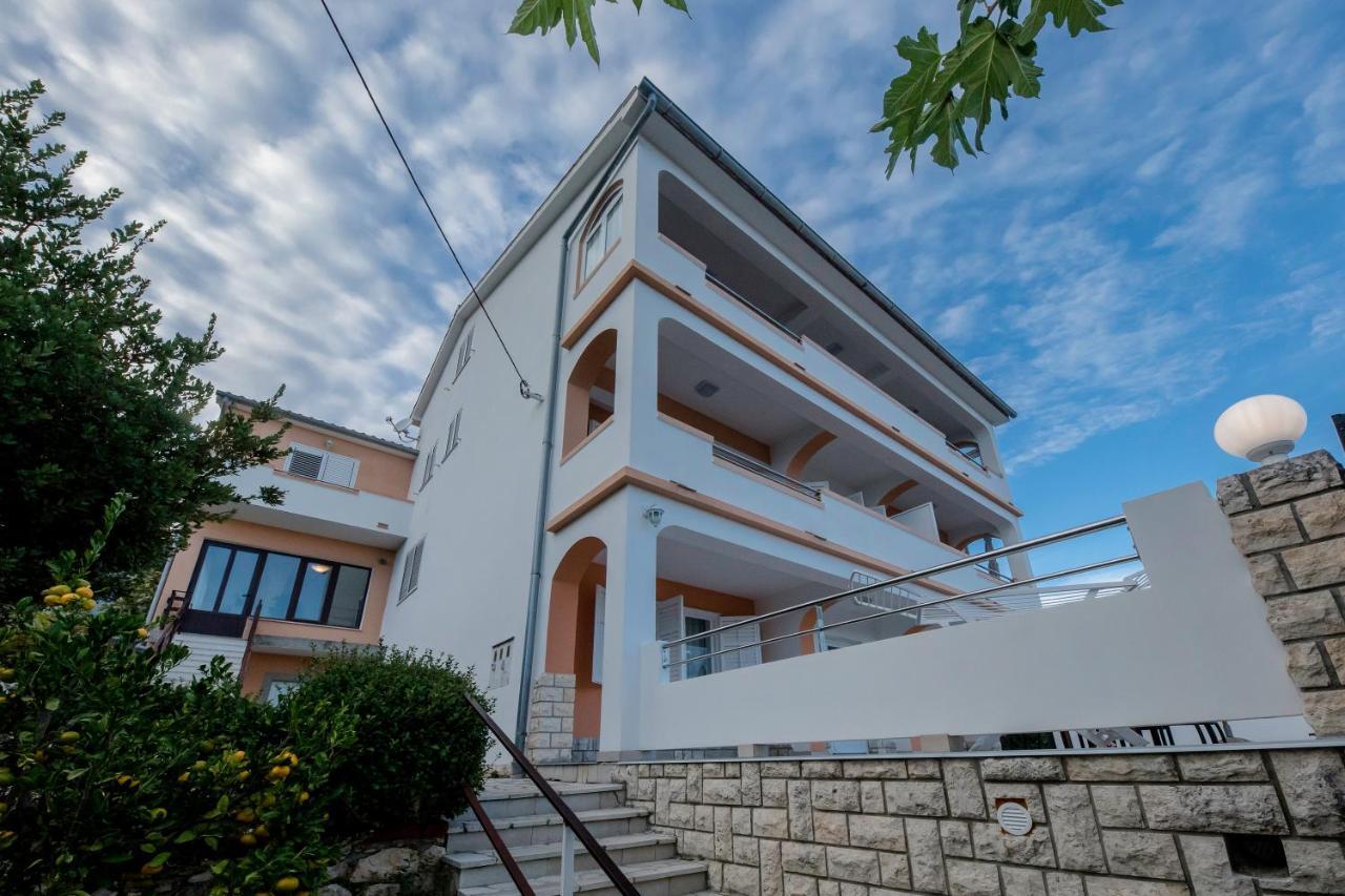 Apartments And Rooms Bolero Rab Town Exterior foto
